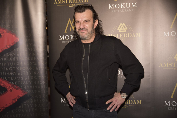 Аца Лукас вечерас слави рођендан, ево ко су гости, а погледајте и како је поздравио новинаре (ФОТО+ВИДЕО)